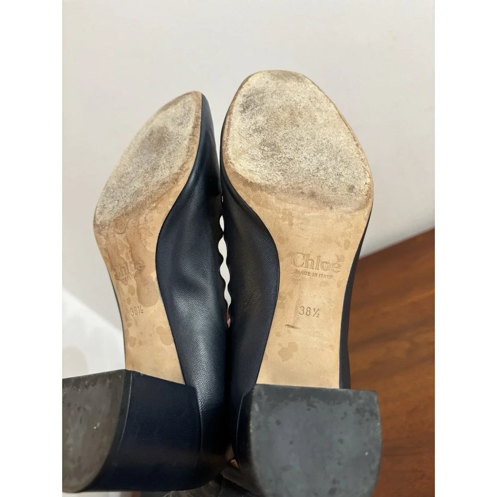 Chloe Women's Lauren Leather Pump Navy Leather Heels Scalloped Italian 38.5 8.5M - Picture 5 of 8